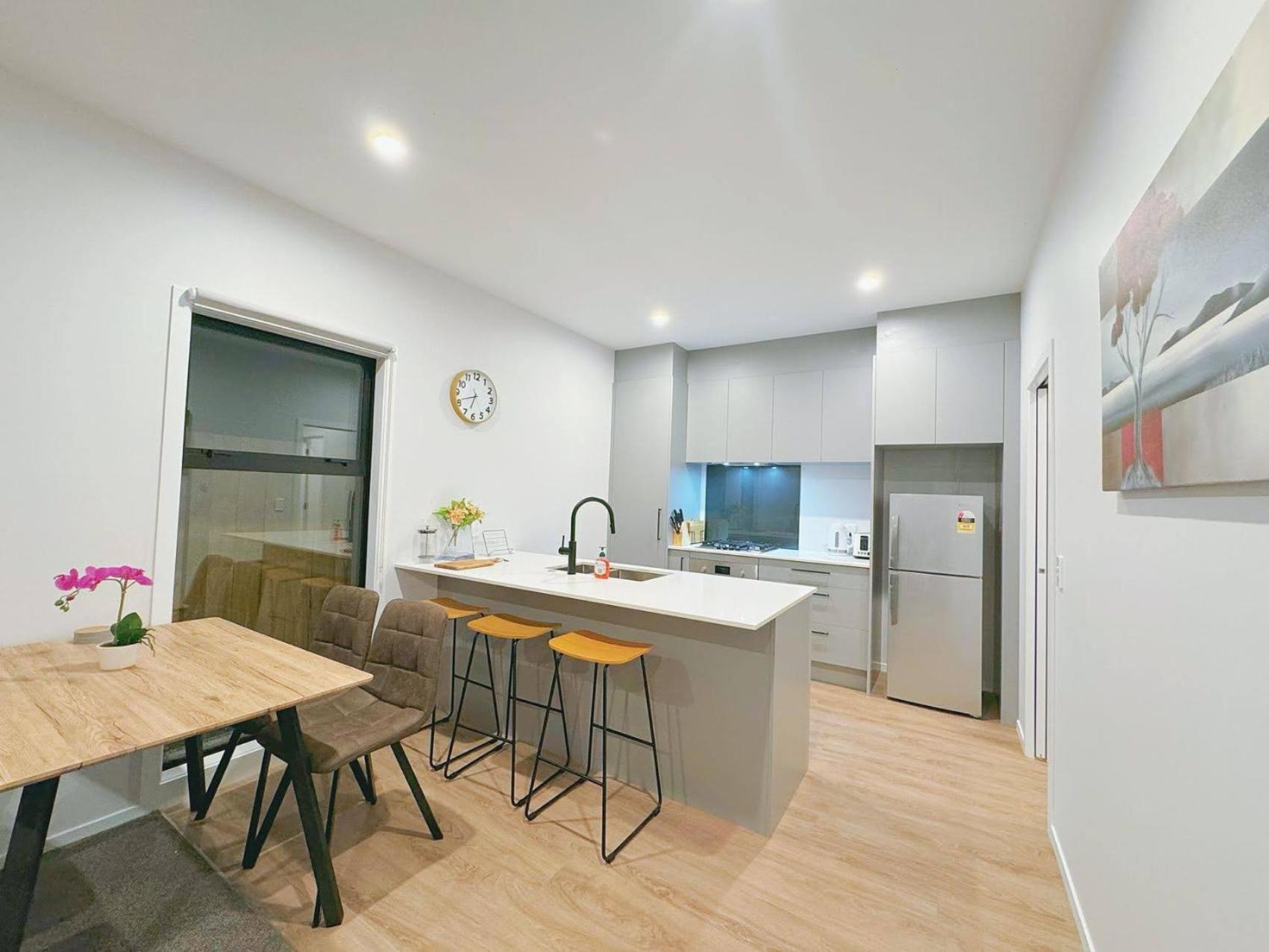 Modern & Stylish 3 Bedroom At Lowerhutt Lower Hutt Exterior photo